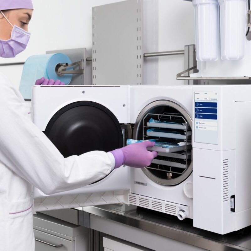 Sterilizzatrice per strumenti chirurgici
